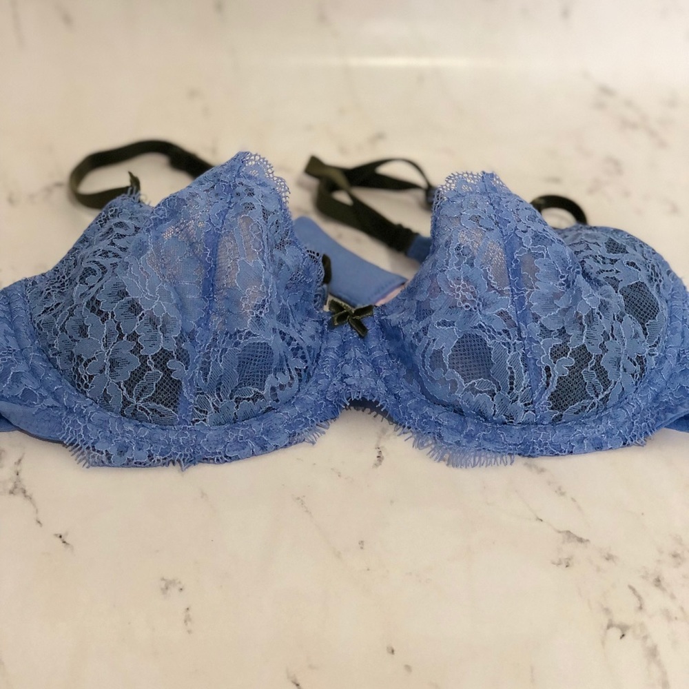 Victoria’s Secret Lace Bra ❤️